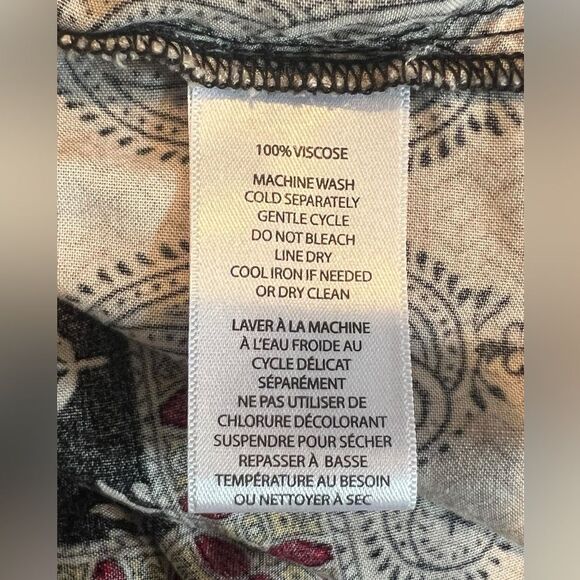 BEACHLUNCHLOUNGE Leah Print Top Bohemian Flowy Bell Sleeve Paisley Size Medium - Picture 9 of 9